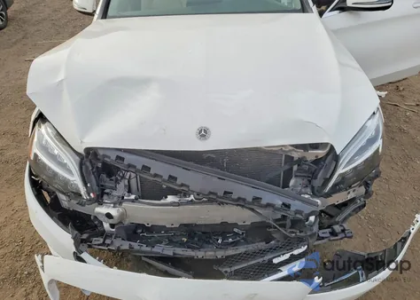 2019 Mercedes-Benz C 300 4Matic из США, поврежденный, VIN 55SWF8EB7KU283775